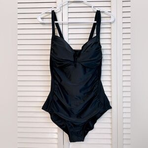 Beach Party Swimwear One Piece Bathing Suit Black Gathered Flattering 16 New NWT